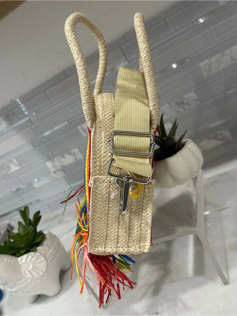 NWOT Rainbow Straw Crossbody Bag for Kids – Multicolor